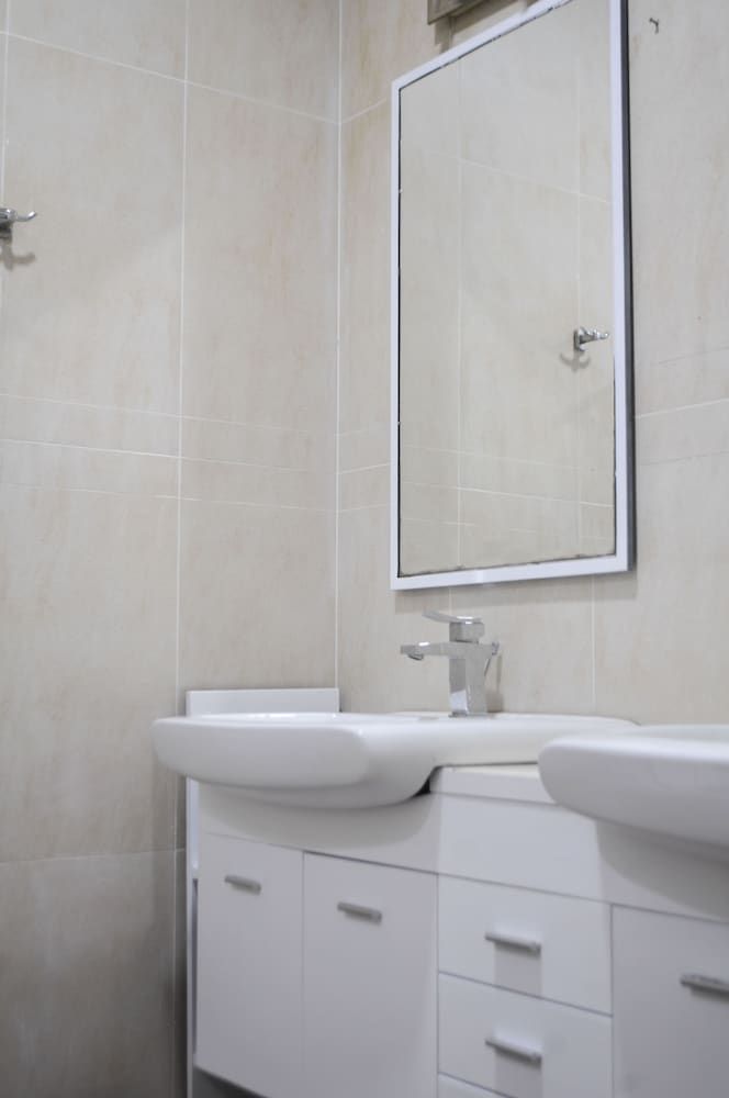 undefined Paragon Saigon 2 3