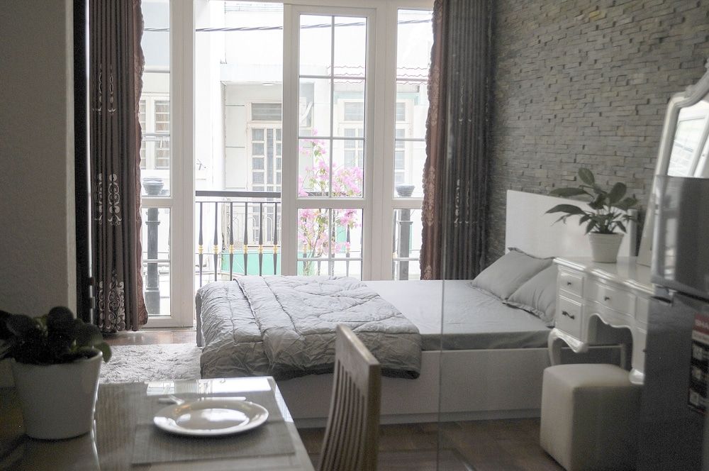 undefined Paragon Saigon 2 10