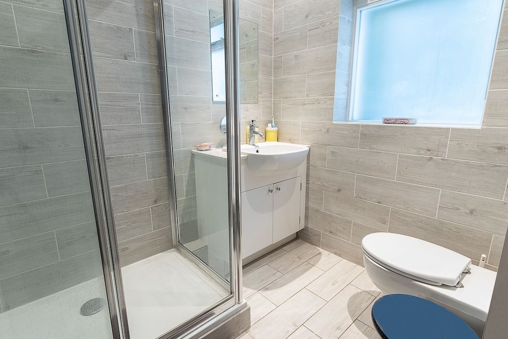 JOIVY 2 Bed Flat With Garden Next to Battersea Park! Apartment (2 Bedrooms) 12