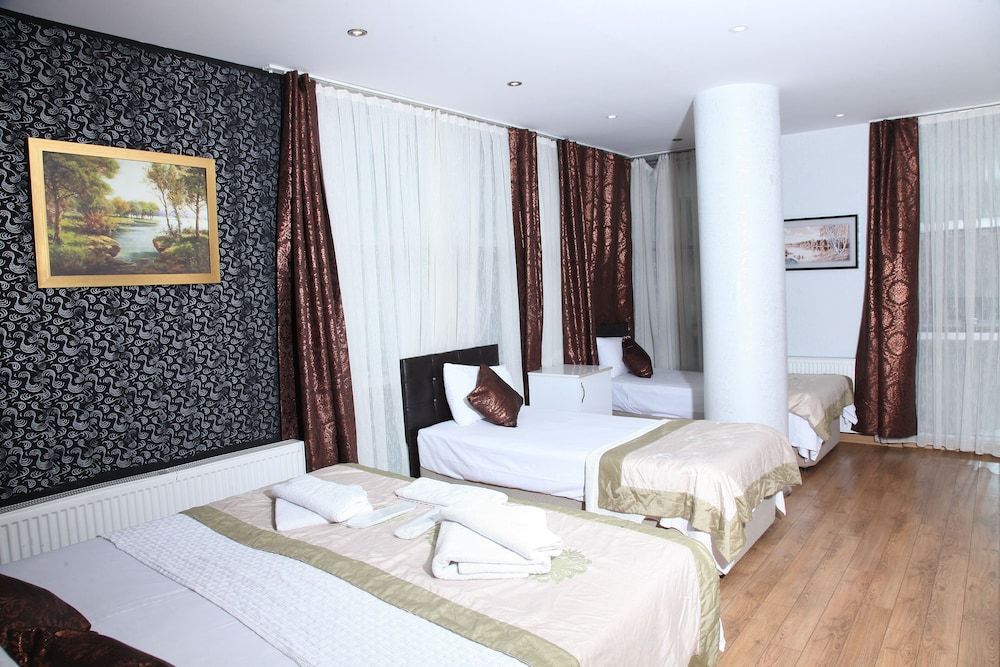 undefined Garden Hill Hotel 4