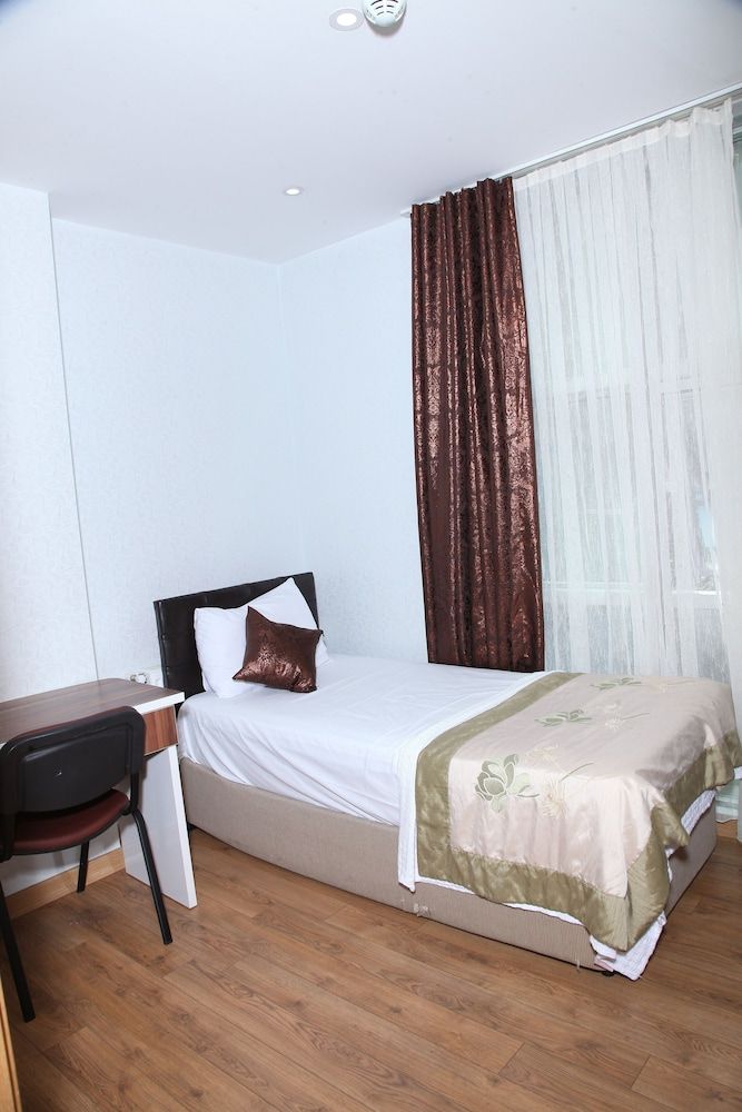 undefined Garden Hill Hotel 5