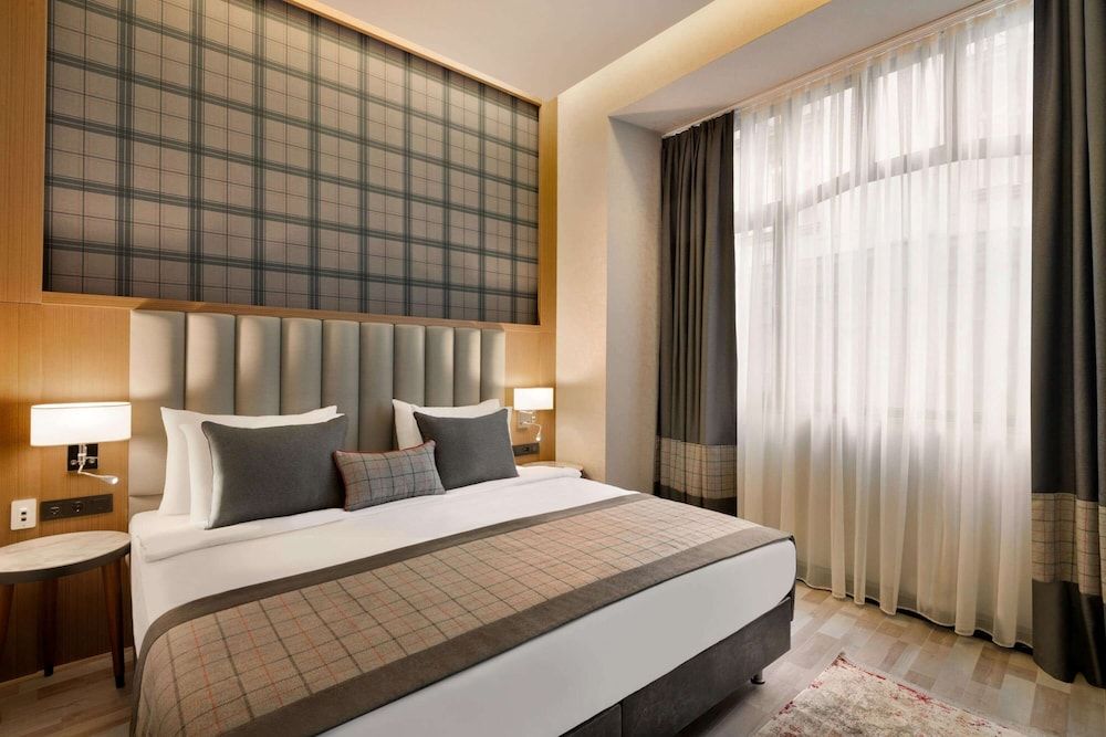 undefined Ramada by Wyndham Budapest City Center 4