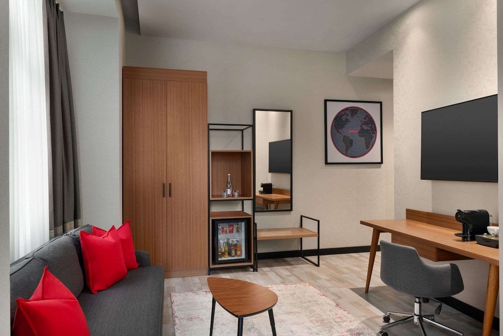 undefined Ramada by Wyndham Budapest City Center 9