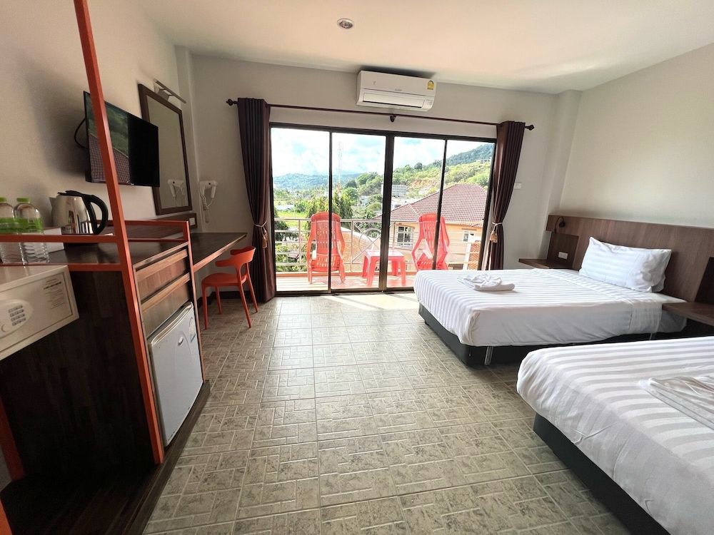 My Friend's House Twin Room, 2 Twin Beds, Balcony, Pool View 2