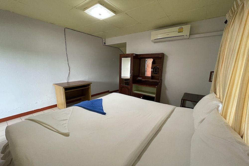 undefined Sea Breeze Bungalow 4