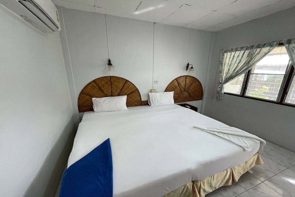 undefined Sea Breeze Bungalow 3