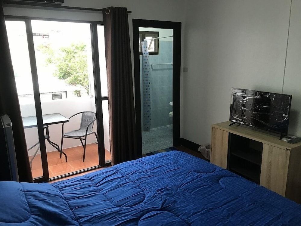 Secrets Pattaya Deluxe Double Room 4