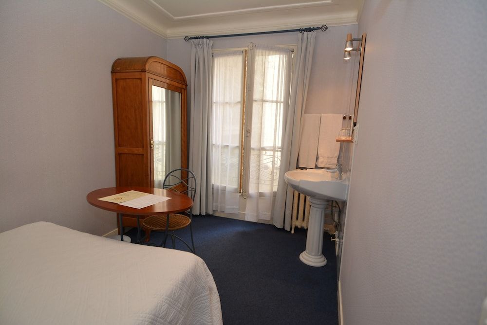 undefined Port Royal Hotel 9