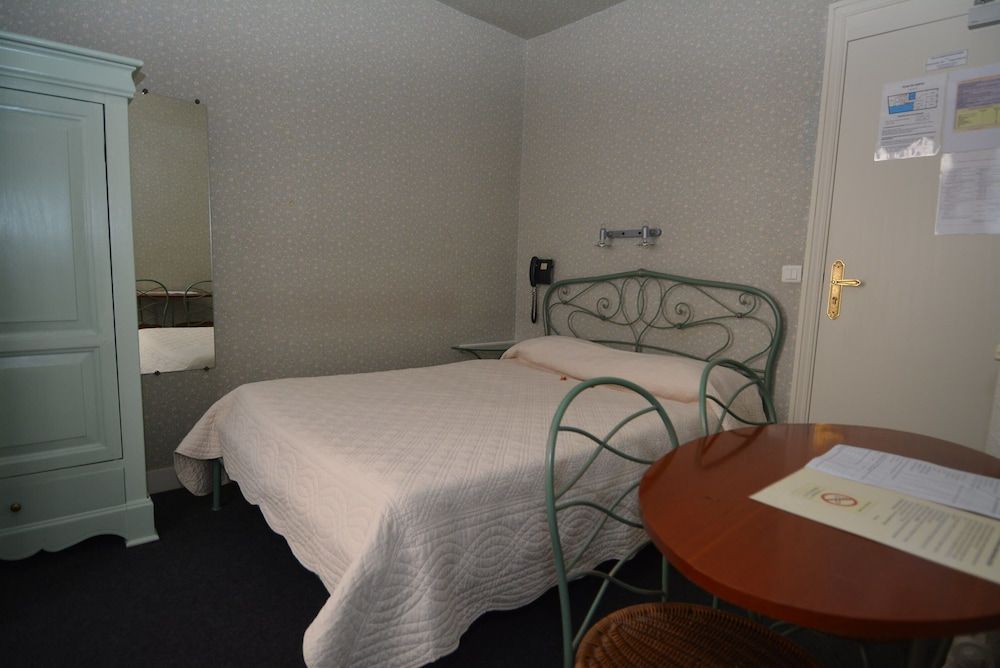 Port Royal Hotel Double Room with Private Shower and WC 2