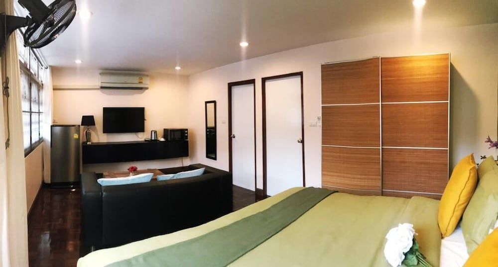 undefined Room at Bangkok 6
