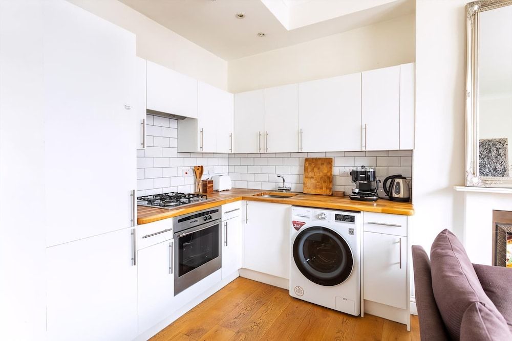 undefined FLO - Bright and Spacious Notting Hill Nest 3