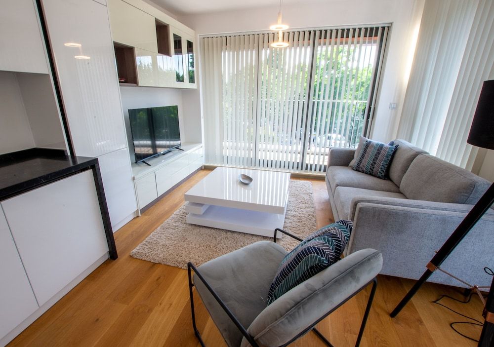 One Bedroom Apartment - Balcony