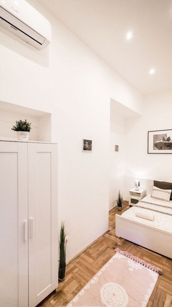 undefined Real Apartments Klauzal II 9