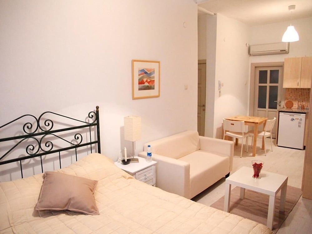undefined Gen Suites Pera 3