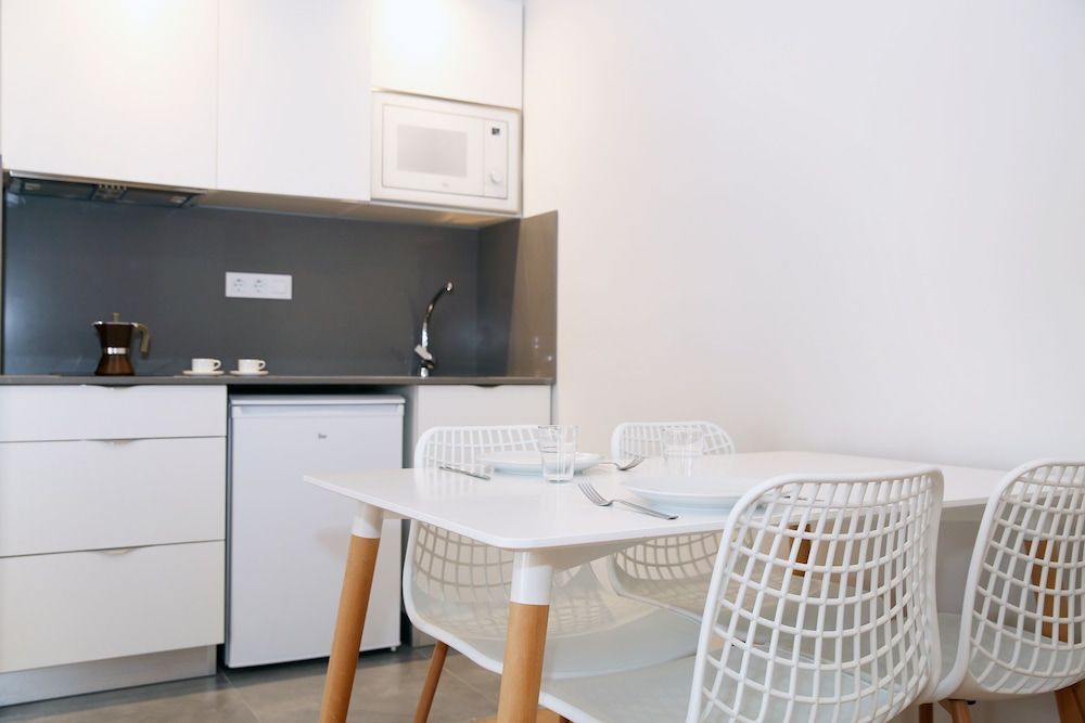 Aparthotel Augusta Barcelona Design Apartment, Multiple Beds, City View (Apartamento 3-5 pax Deluxe) 5