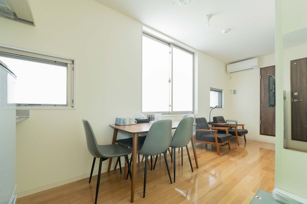 undefined bmj Hyakunincho 9