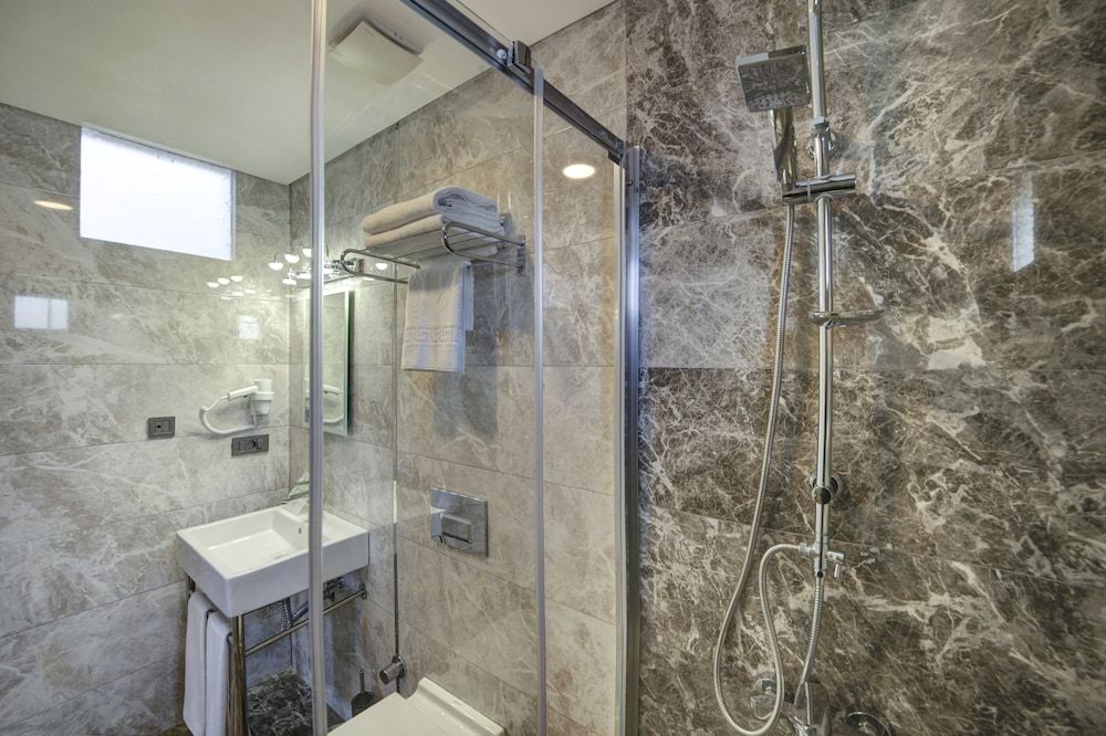 The Fox Hotel Standard Double Room 15