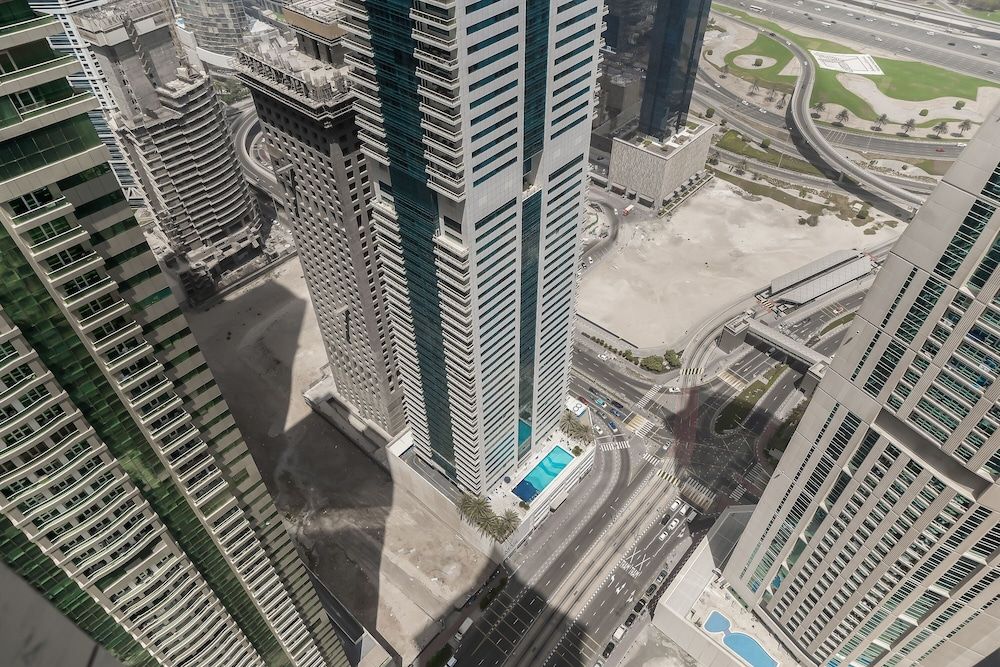 undefined HiGuests - The Marina Torch 2