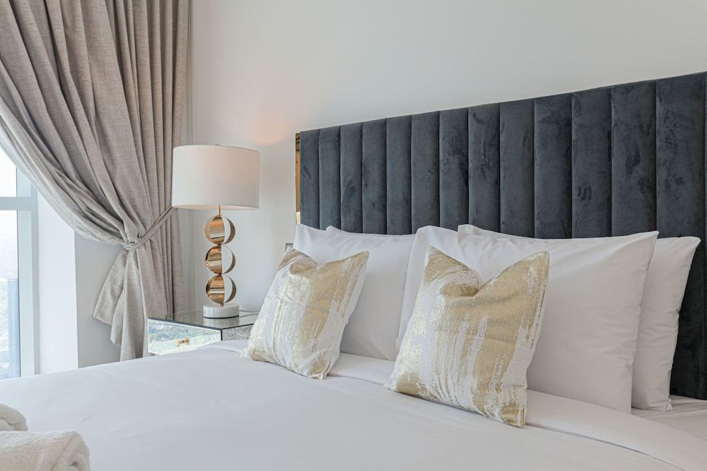 undefined HiGuests - The Marina Torch 9