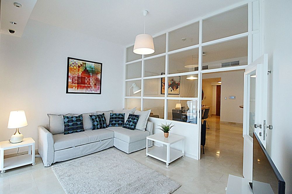 undefined R&H Trident Grand Residences 2