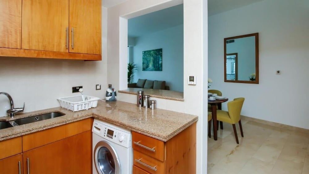 undefined R&H Trident Grand Residences 7