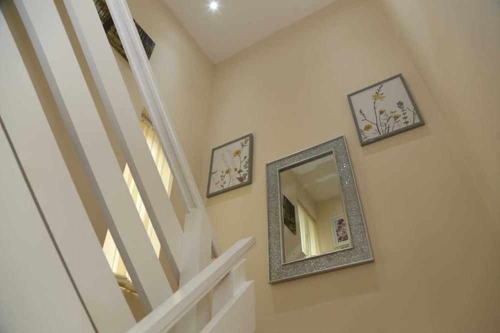 undefined Budget 4-bedrooms In Thamesmead 2