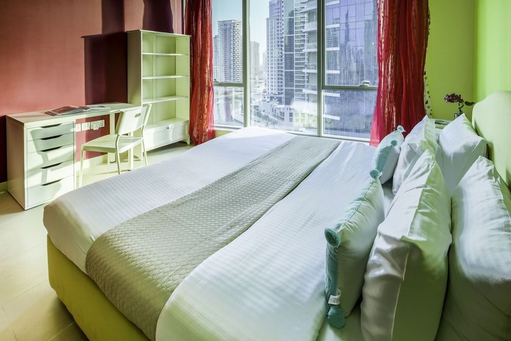 undefined Top-notch 2BR With Magical Marina Views! 7