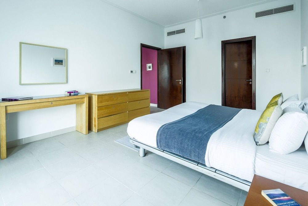 undefined Top-notch 2BR With Magical Marina Views! 8