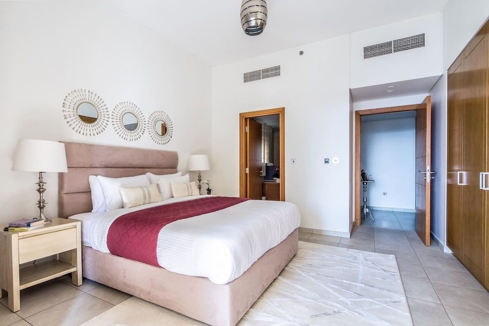 undefined Refined 2BR Luxury Apartment at Palm Jumeirah 9