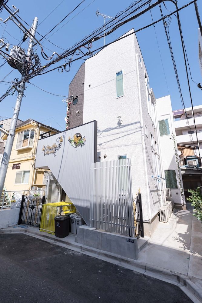 undefined Papillon Paradis Nishi-Shinjuku 3