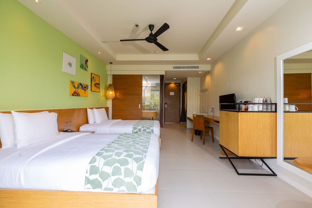 Holiday Ao Nang Beach Resort Krabi Family Garden View Room 5