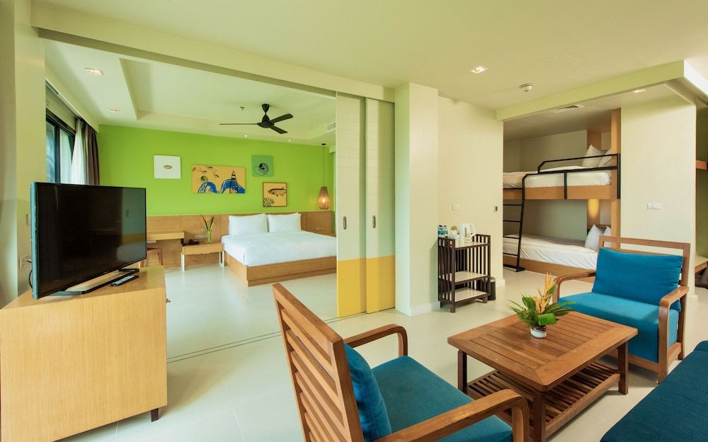 undefined Holiday Ao Nang Beach Resort Krabi 3