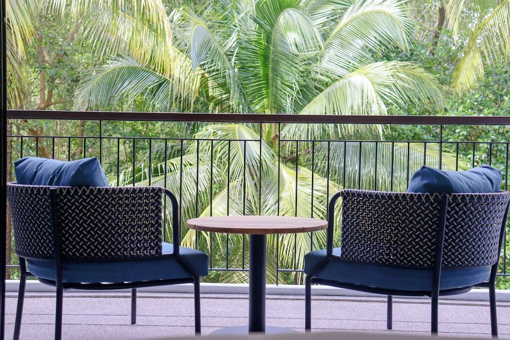 Holiday Ao Nang Beach Resort Krabi Family Garden View Room 12