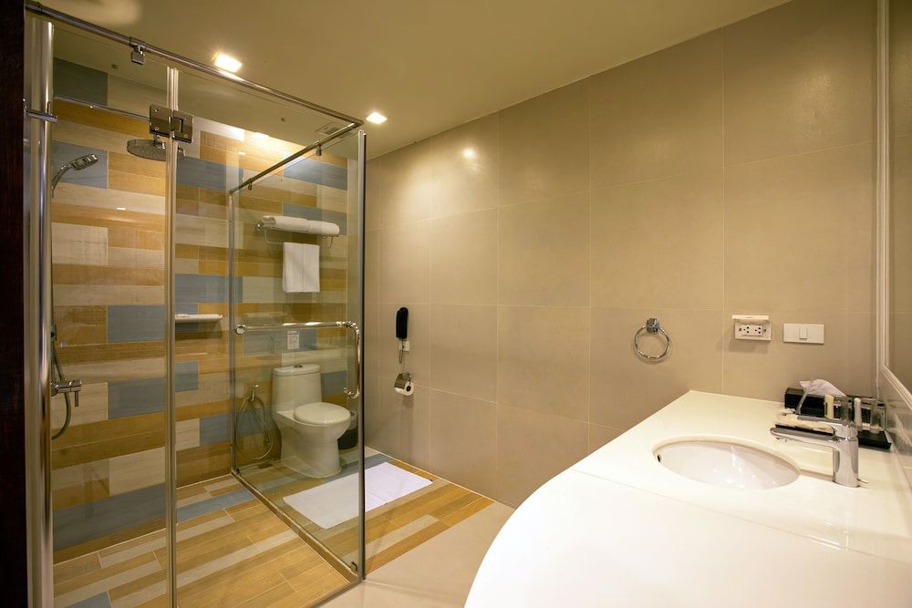 Holiday Ao Nang Beach Resort Krabi Family Garden View Room 14