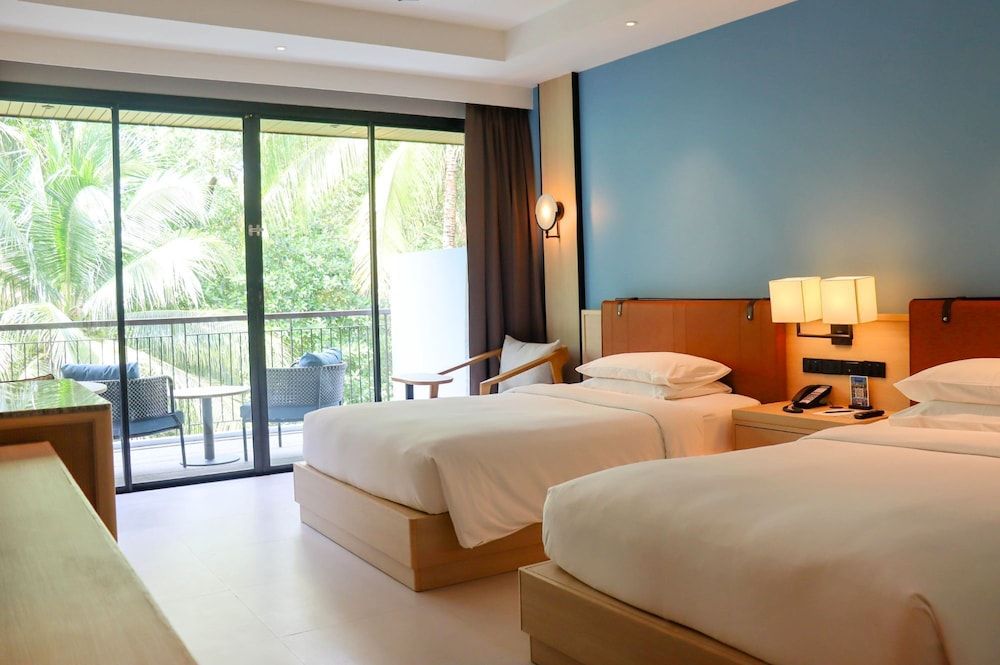 Holiday Ao Nang Beach Resort Krabi Family Garden View Room 7