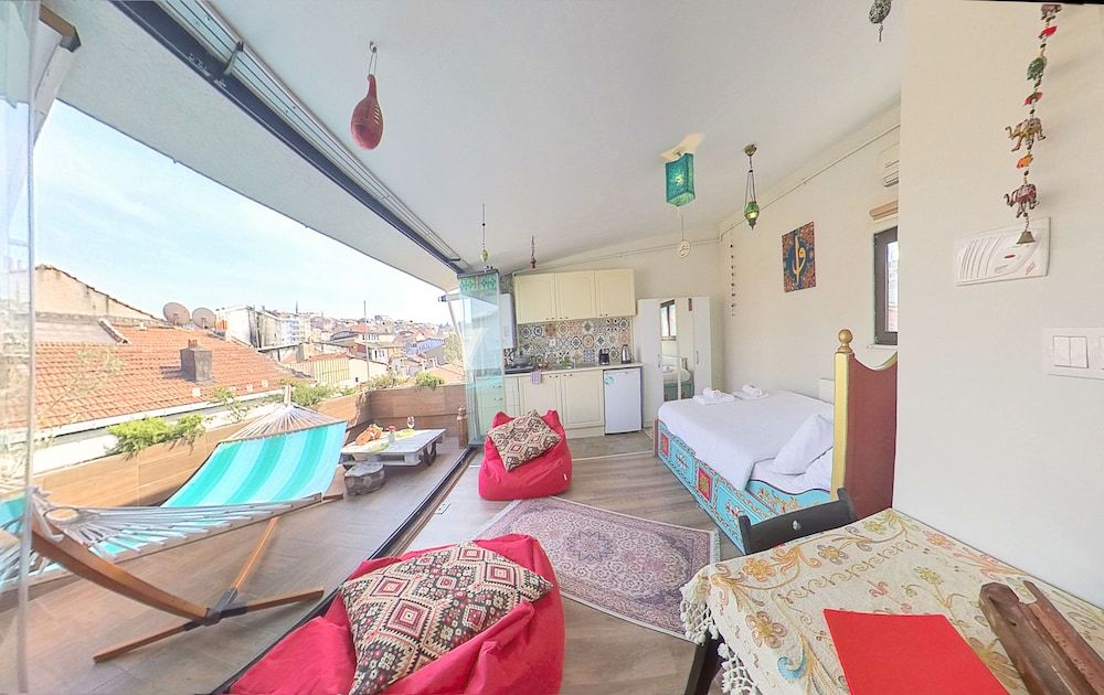 Elele Boutique Aparts Romantic Loft, 1 Double Bed, Terrace, City View 11