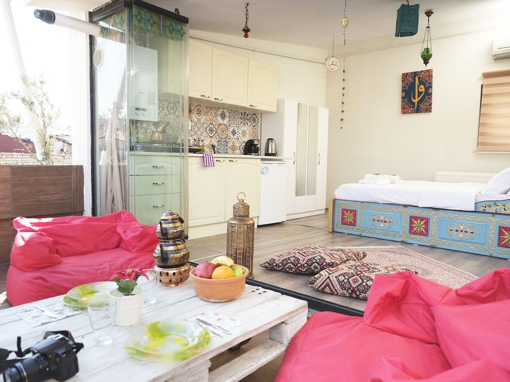 Elele Boutique Aparts Romantic Loft, 1 Double Bed, Terrace, City View 10