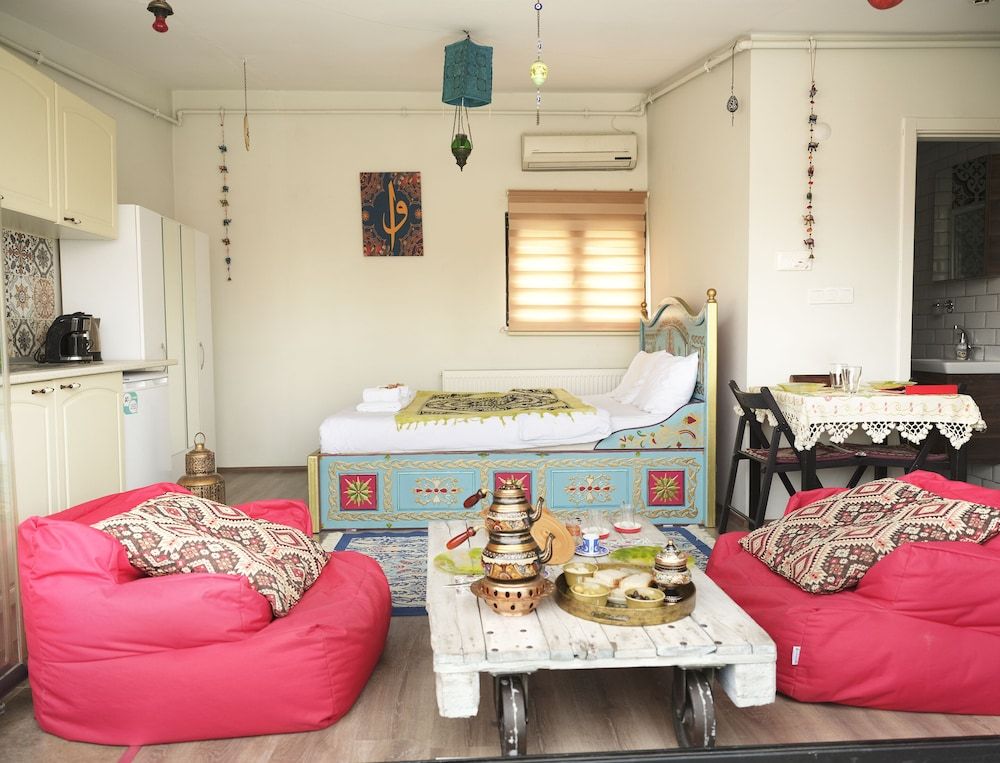 Elele Boutique Aparts Romantic Loft, 1 Double Bed, Terrace, City View 12