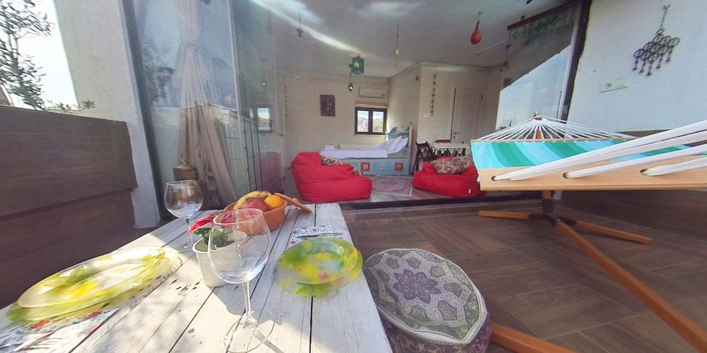 Elele Boutique Aparts Romantic Loft, 1 Double Bed, Terrace, City View 27