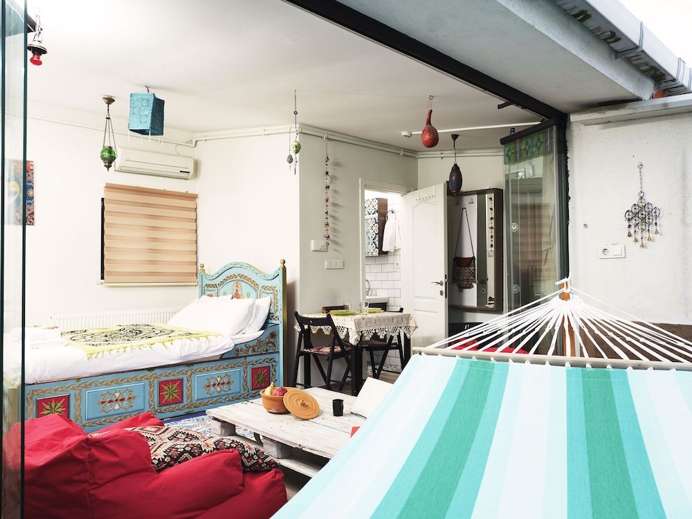 Elele Boutique Aparts Romantic Loft, 1 Double Bed, Terrace, City View 2