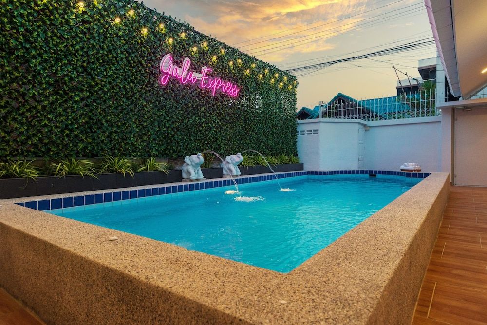 undefined Gala Express 4