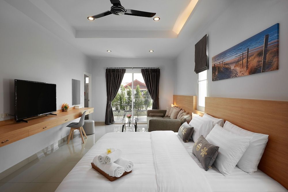 undefined Gala Express