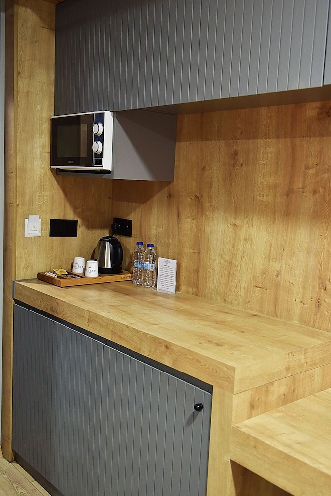 Kerthill Hotel Standard Room, 1 Bedroom, Refrigerator & Microwave, City View 23