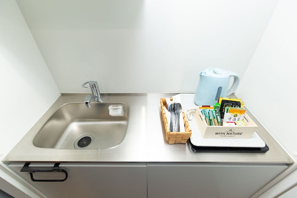 Cross Bridge Ikebukuro Standard Double Room 8