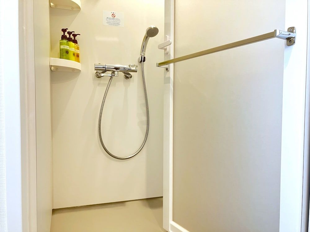 Keikyu EX INN Keikyu Kamata Ekimae Double Room, Shower Only (No Bathtub), Non Smoking 3