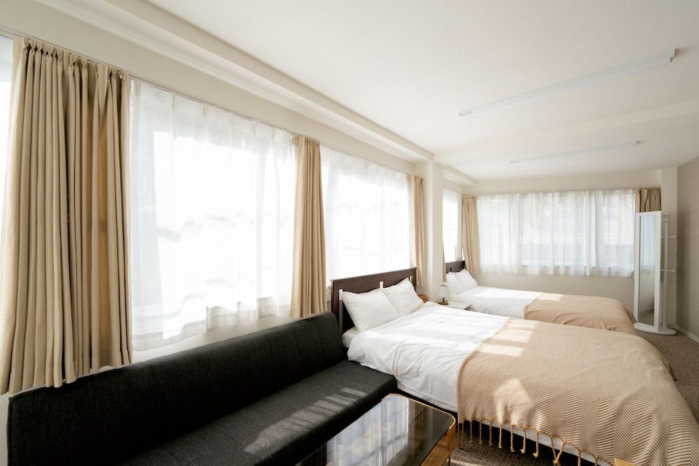 undefined ILIMA Higashi Nakano 10