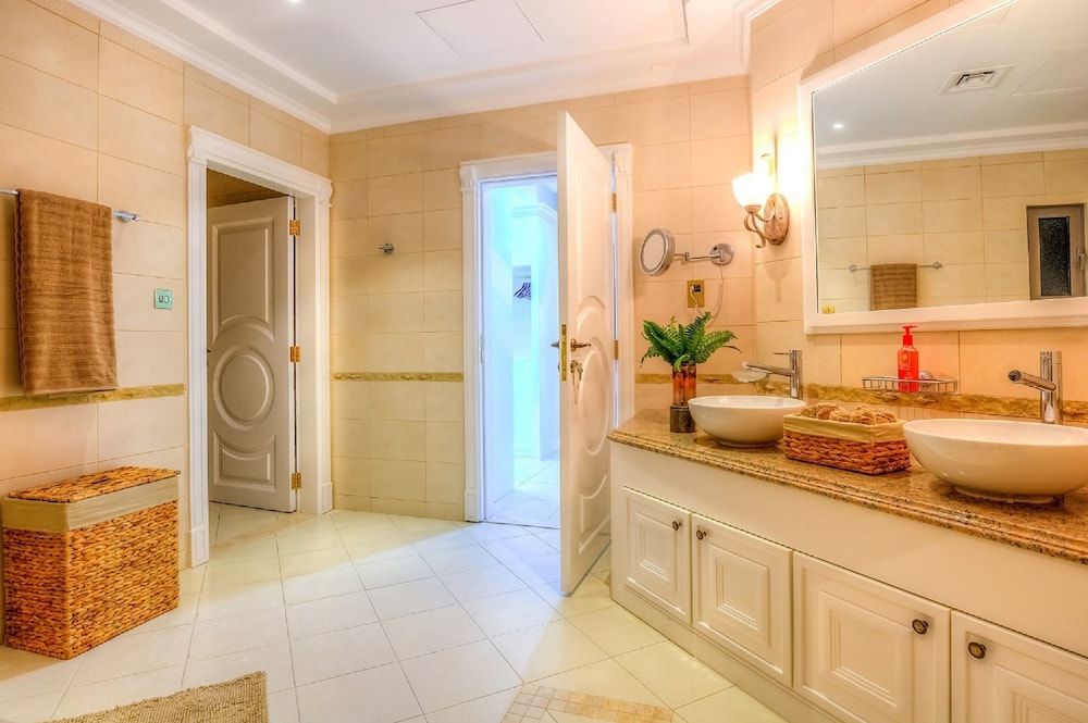Villa Sunset Beach Palm Jumeirah Deluxe Villa, 5 Bedrooms, Kitchenette 14