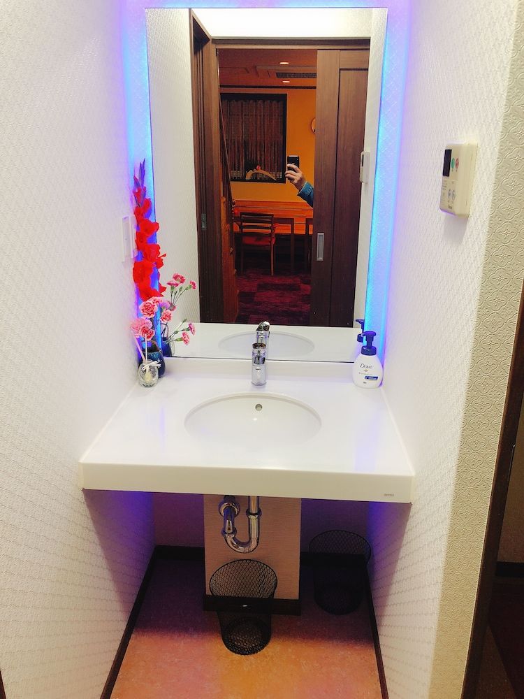 Guanjing Apartment Japanese Western Style Room with Shared Bathroom 4