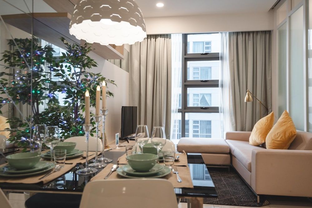 undefined The Robertson by White Forest Suites 3