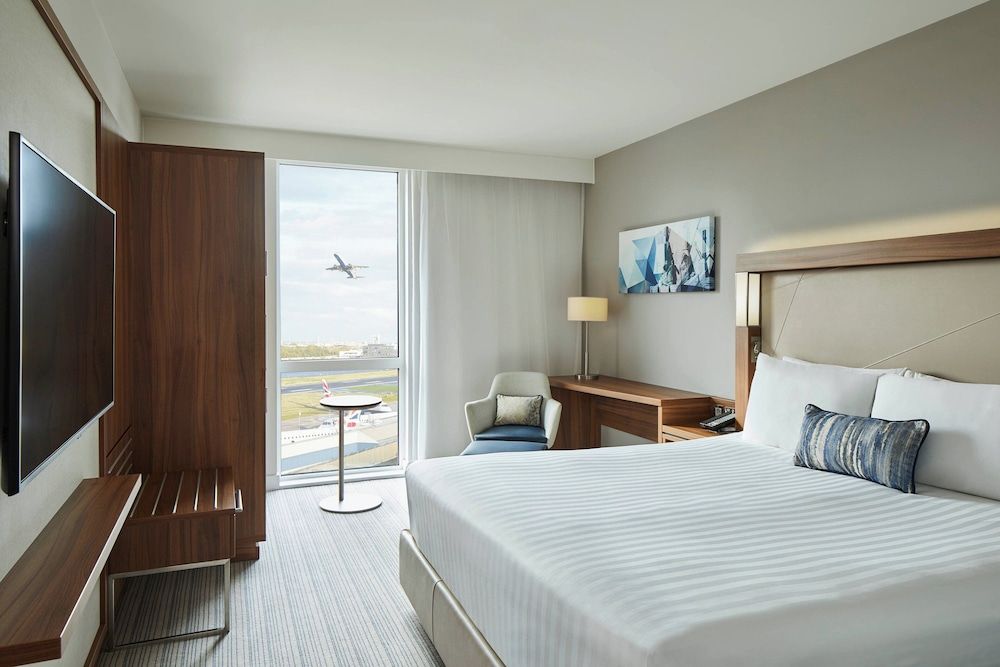 undefined Courtyard by Marriott London City Airport